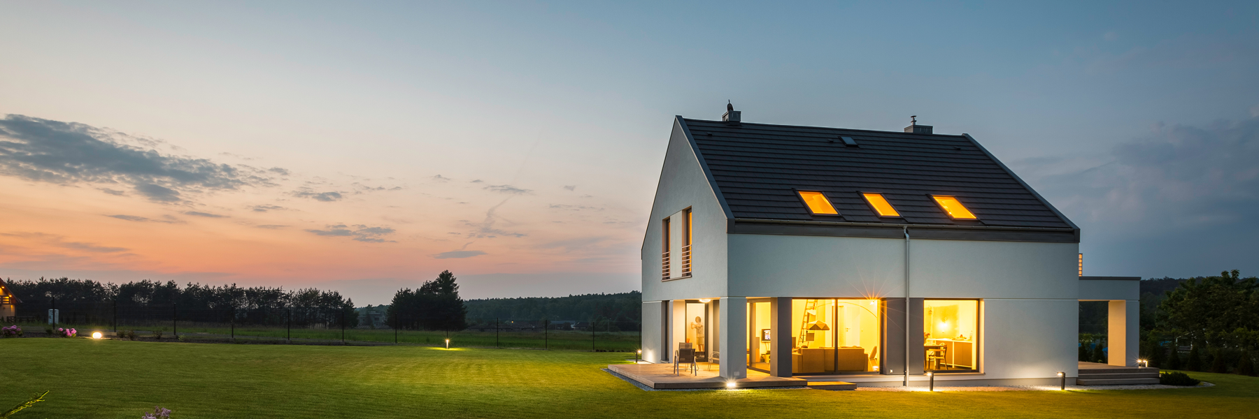 shutterstock_modernfarmhouselights_med